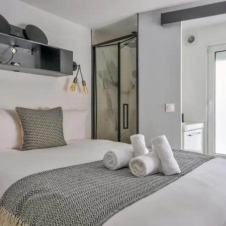 Διαμέρισμα Duplex Moderne A 500m Des Champs-elysees *