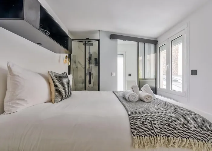 Duplex Moderne A 500m Des Champs-elysees * Paryż