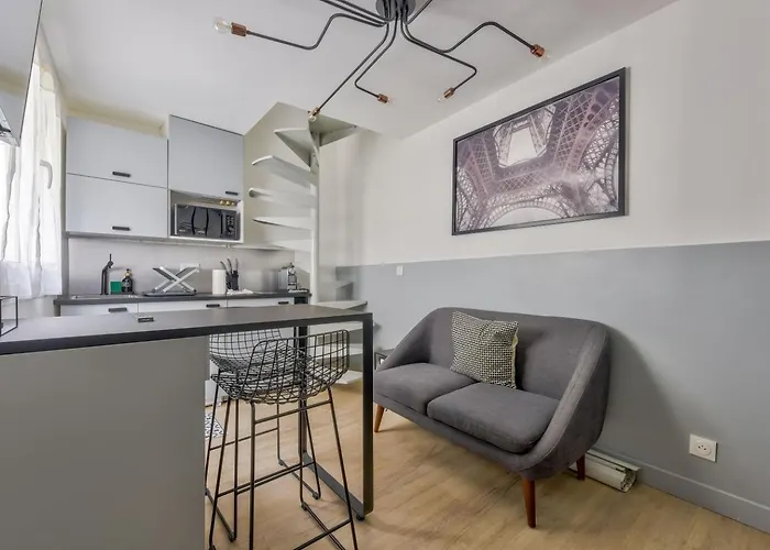 Apartament Duplex Moderne A 500m Des Champs-elysees *