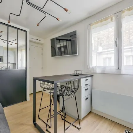 Duplex Moderne à 500m Des Champs-elysées Apartamento París